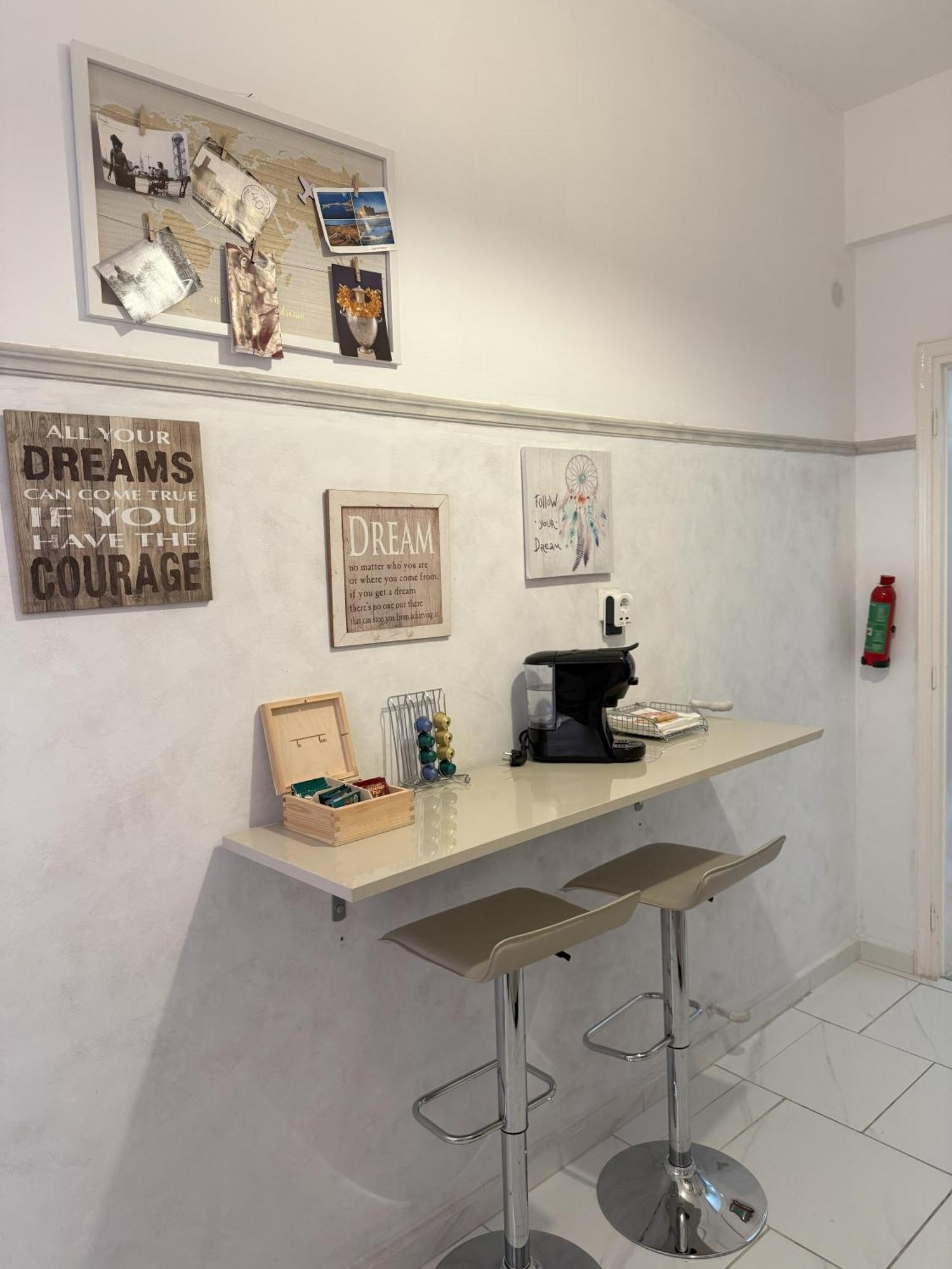 2 Bedrooms Apartment Center Of Athens 4 Min Subway מראה חיצוני תמונה